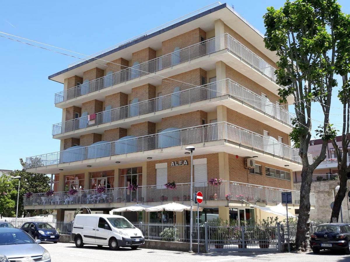 Hotel Alfa Rimini Exterior foto